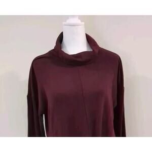 Jennifer Lopez Womens M Plum Twist Front Sweater Lightweight Turtleneck Preppy